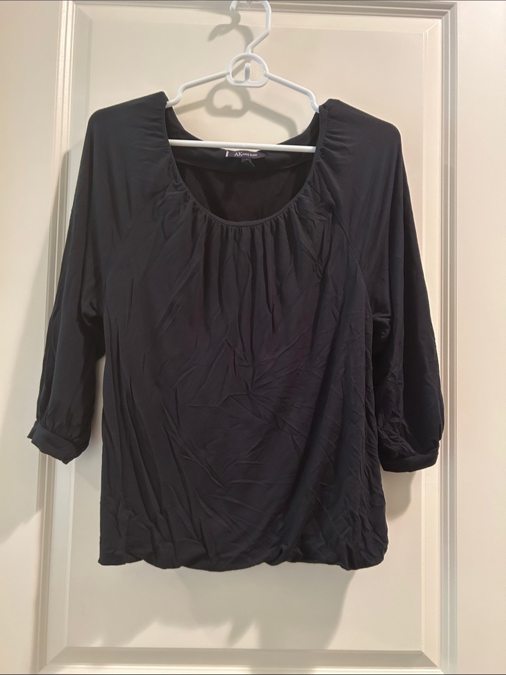 Anne Klein Black pullover round neckline slight ruched 3/4 sleeves puffy hem S